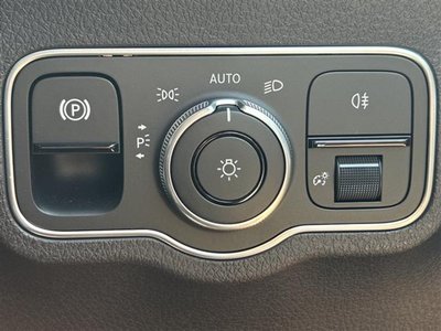 MERCEDES-BENZ GLB-CLASS - 8