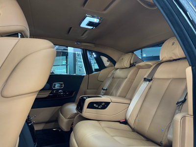 2021 ROLLS-ROYCE PHANTOM — миниатюра 13
