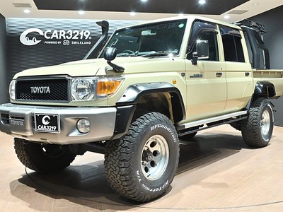 TOYOTA LAND CRUISER 70 PICKUP