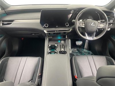 صورة 3 لـ 2023 Lexus RX