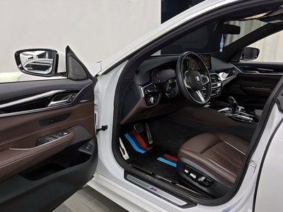 BMW 6 SERIES GT - 10