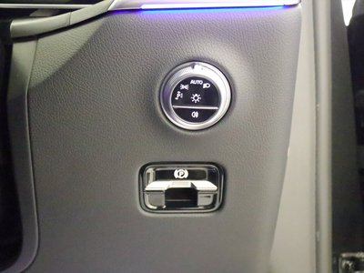 2023 Mercedes-BENZ GLC — миниатюра 30