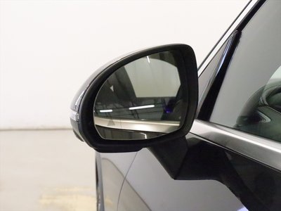 MERCEDES-BENZ GLC - 7