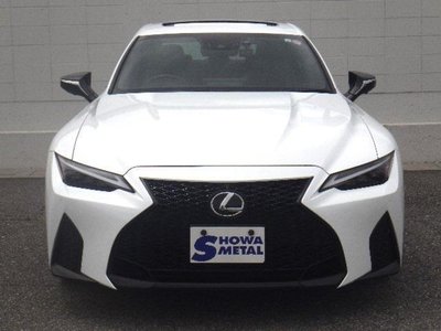 LEXUS IS - 3