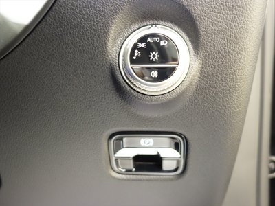 2025 Mercedes-BENZ C-CLASS 缩略图 21