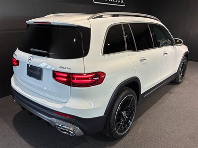 MERCEDES-BENZ GLB - 9