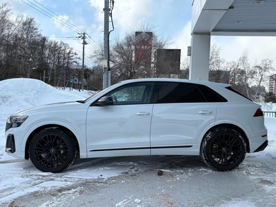 AUDI Q8 - 4