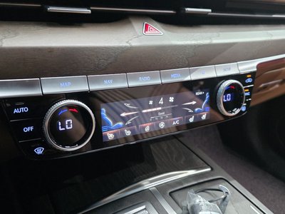 2024 Genesis G80 (RG3) thumbnail 31