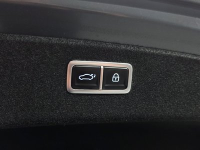 2024 Genesis G80 (RG3) thumbnail 26