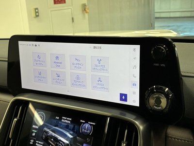 صورة مصغرة 30 لـ 2025 Lexus LX