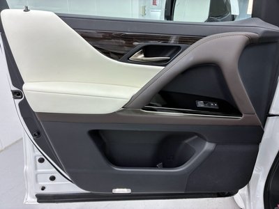 صورة مصغرة 41 لـ 2025 Lexus LX