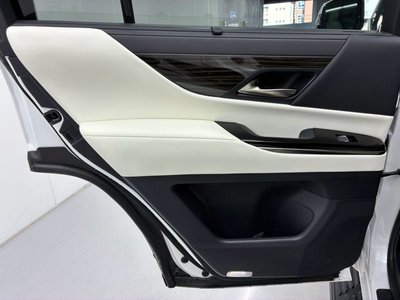 صورة مصغرة 45 لـ 2025 Lexus LX