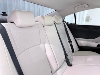 2024 Lexus ES 缩略图 33