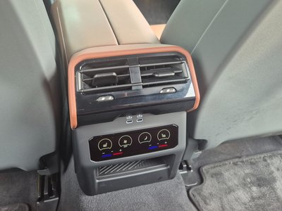 2026 BMW 5 SERIES — миниатюра 16