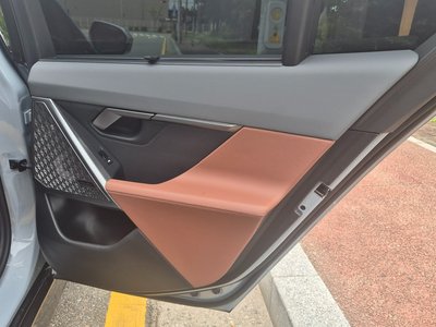 2026 BMW 5 SERIES — миниатюра 11