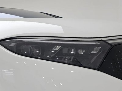 MERCEDES-BENZ EQS - 5