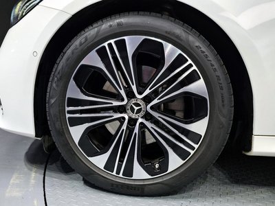 MERCEDES-BENZ E-CLASS - 6