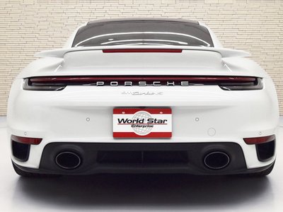 PORSCHE 911 - 4