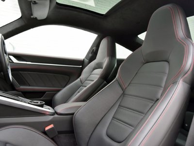 PORSCHE 911 - 9