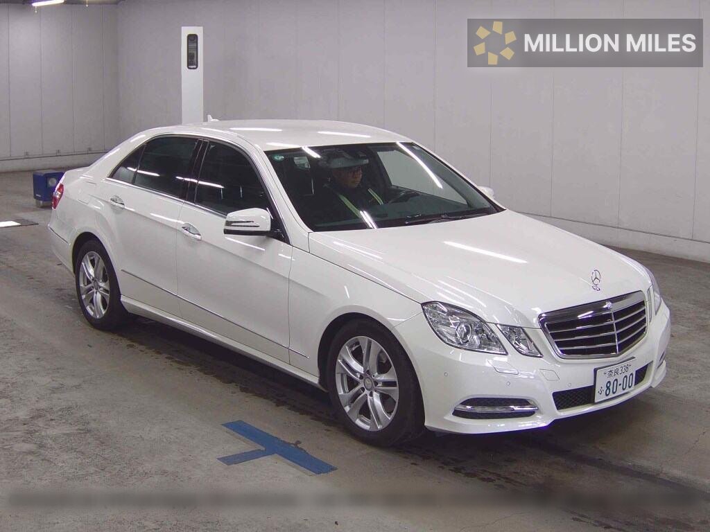 MERCEDES-BENZ E-CLASS - View 1