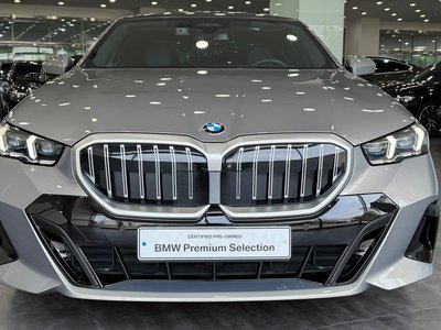 2025 BMW 5 SERIES photo 2