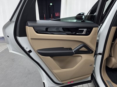 2020 Porsche CAYENNE 缩略图 15