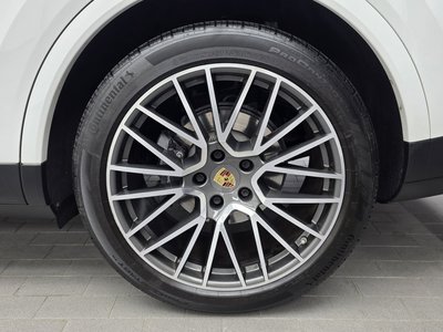 صورة 8 لـ 2020 Porsche CAYENNE