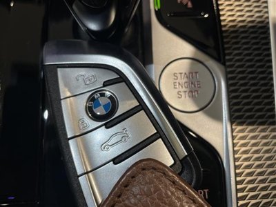 2021 BMW X6 — миниатюра 30