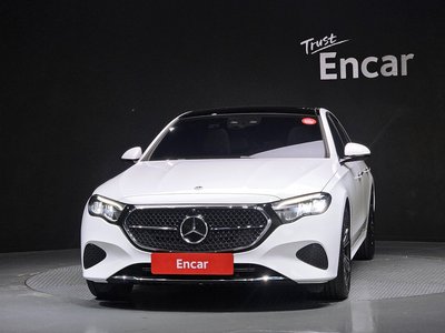 MERCEDES-BENZ E-CLASS - 2