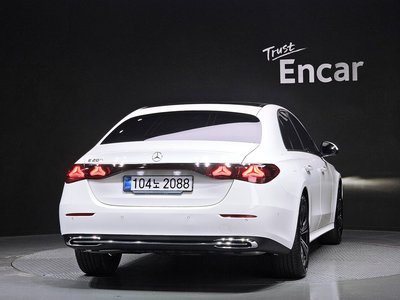 MERCEDES-BENZ E-CLASS - 3