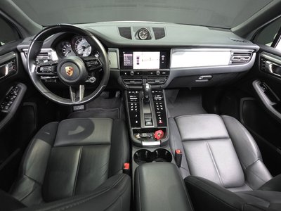 PORSCHE MACAN - 5