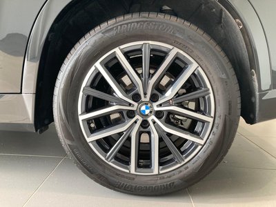 2025 BMW X1 — миниатюра 18