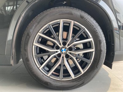 2025 BMW X1 — миниатюра 11