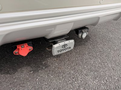 TOYOTA LAND CRUISER 200 - 7