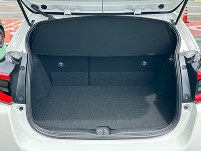 TOYOTA GR YARIS - 10