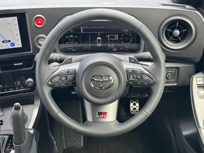 TOYOTA GR YARIS - 8