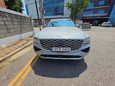 GENESIS GV80 - 1