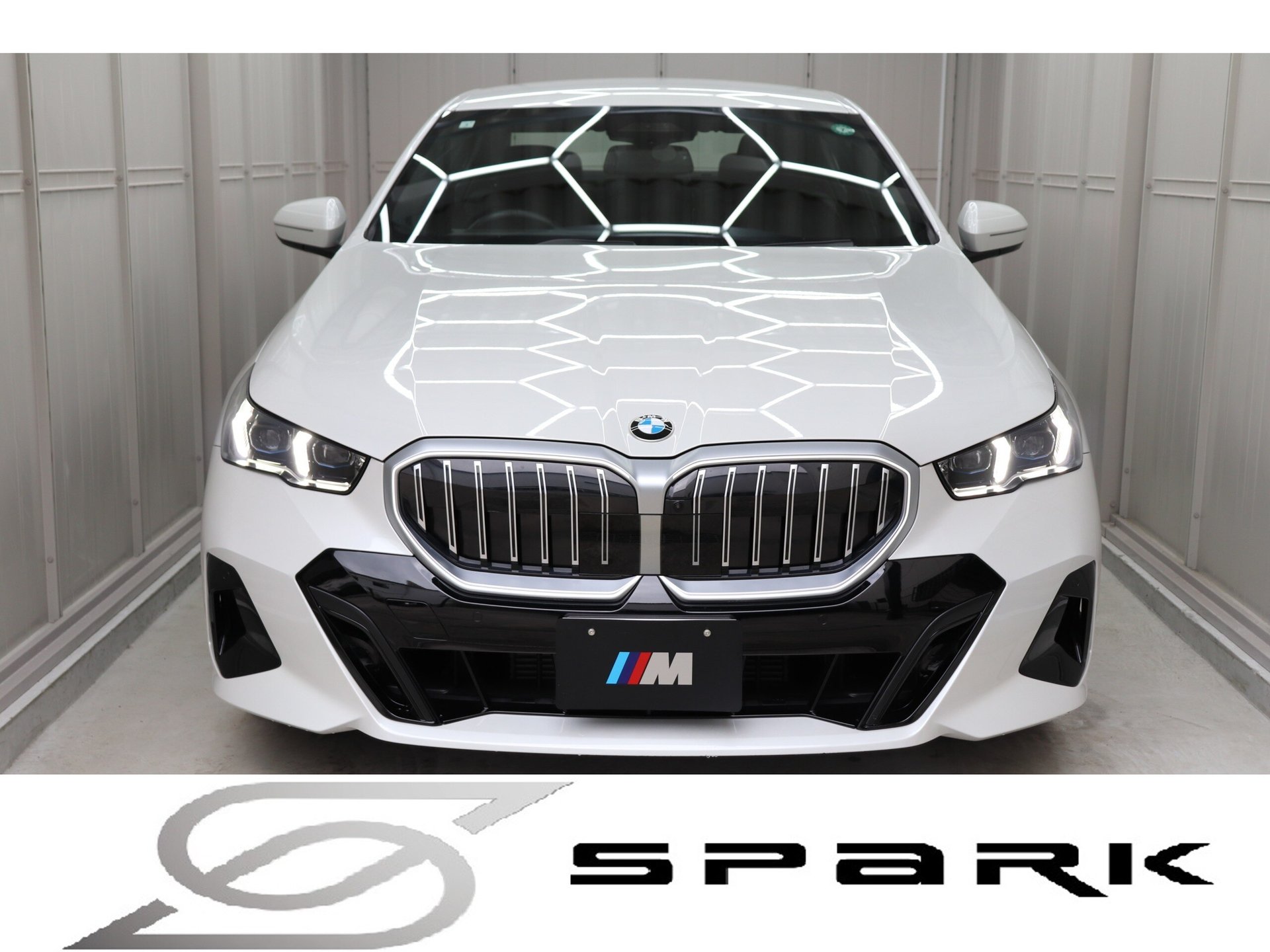 BMW 5 SERIES - View 1