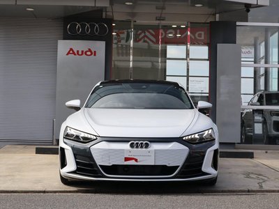 AUDI E-TRON GT QUATTRO - 2