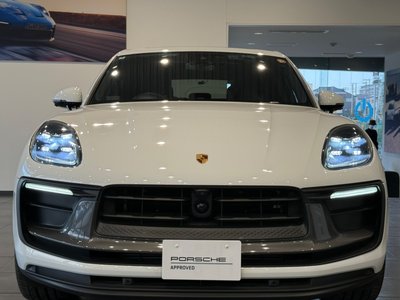 PORSCHE MACAN - 3