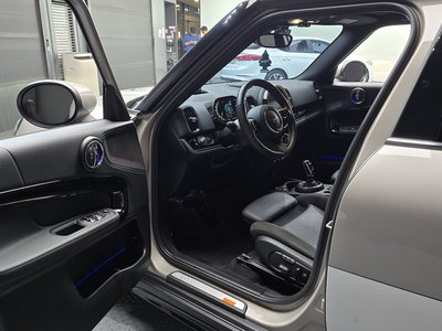 MINI COUNTRYMAN - 10