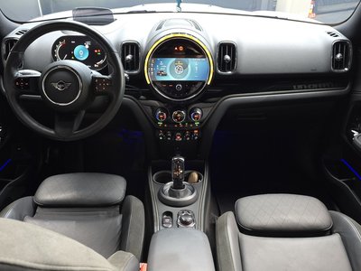 MINI COUNTRYMAN - 5
