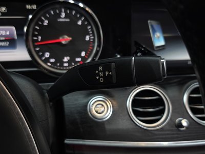 MERCEDES-BENZ E-CLASS - 9