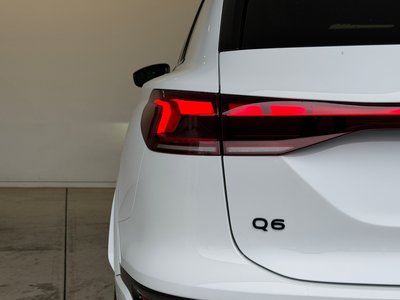 صورة مصغرة 212 لـ 2025 AUDI Q6 E-TRON