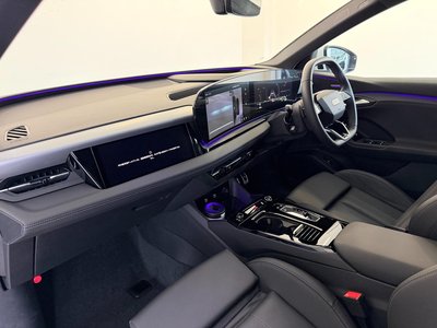 صورة مصغرة 57 لـ 2025 AUDI Q6 E-TRON