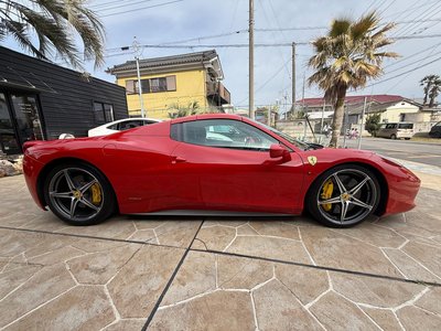 FERRARI 458 - 8