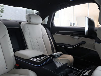 2024 AUDI A8 缩略图 449