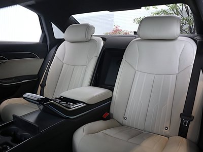 2024 AUDI A8 缩略图 488
