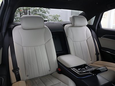 2024 AUDI A8 缩略图 438