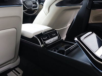 2024 AUDI A8 缩略图 503